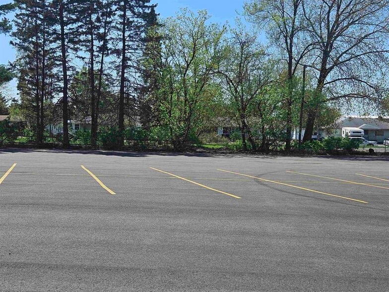 512 S 17th Ave, Wausau, WI for sale - Building Photo - Image 2 of 4