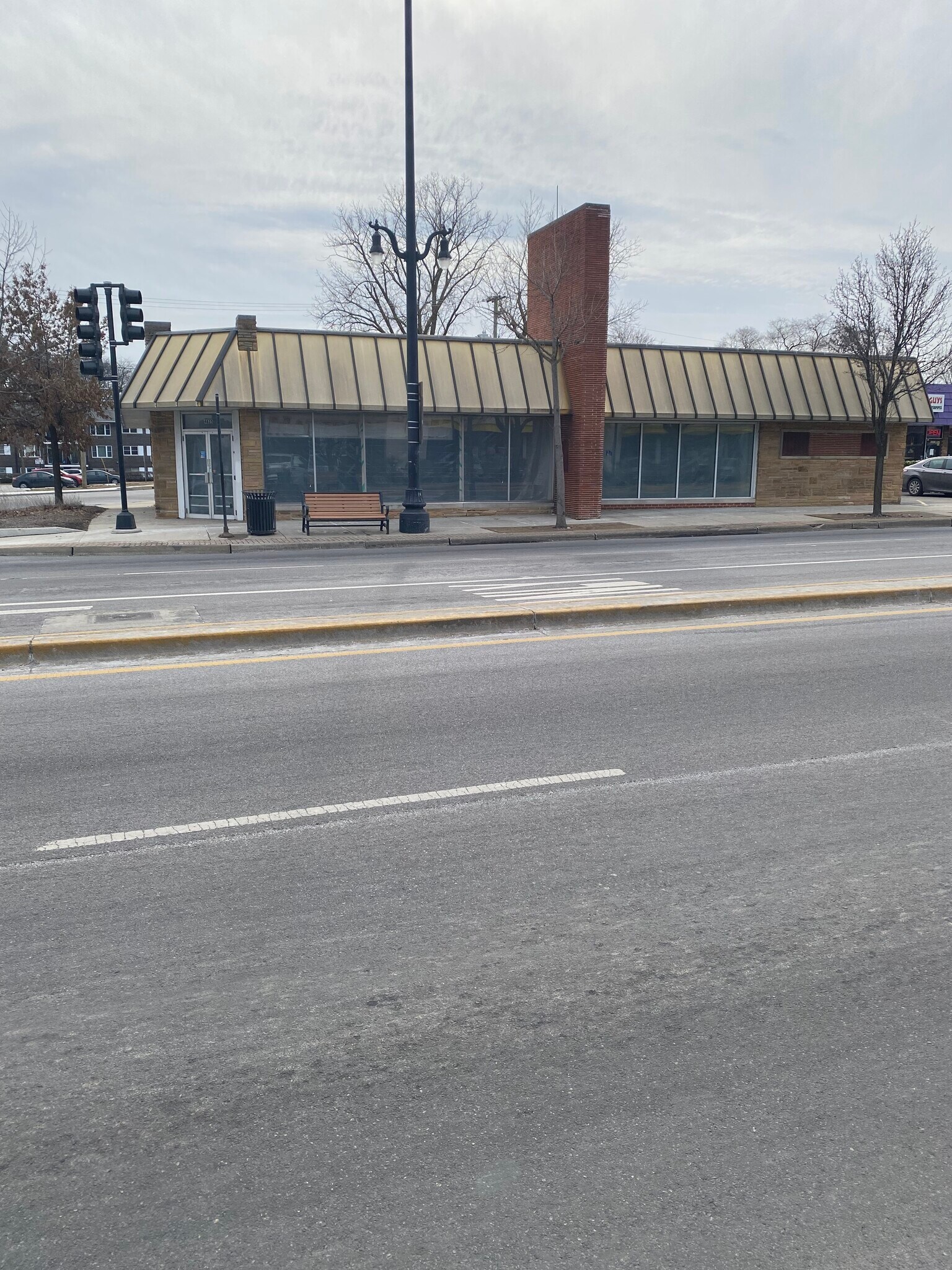 4835 Dempster St, Skokie, IL à vendre Photo du bâtiment- Image 1 de 28