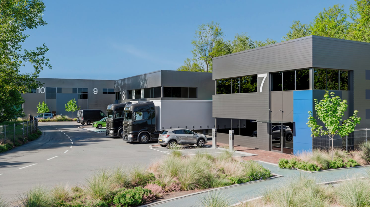 Estate Way, London for lease Building Photo- Image 1 of 6