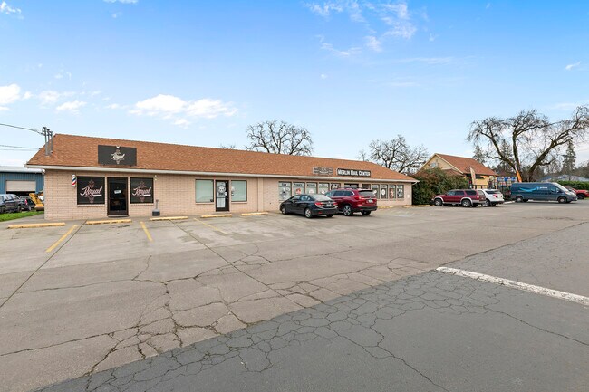 Plus de détails pour 144 Merlin Rd, Merlin, OR - Bureau à vendre