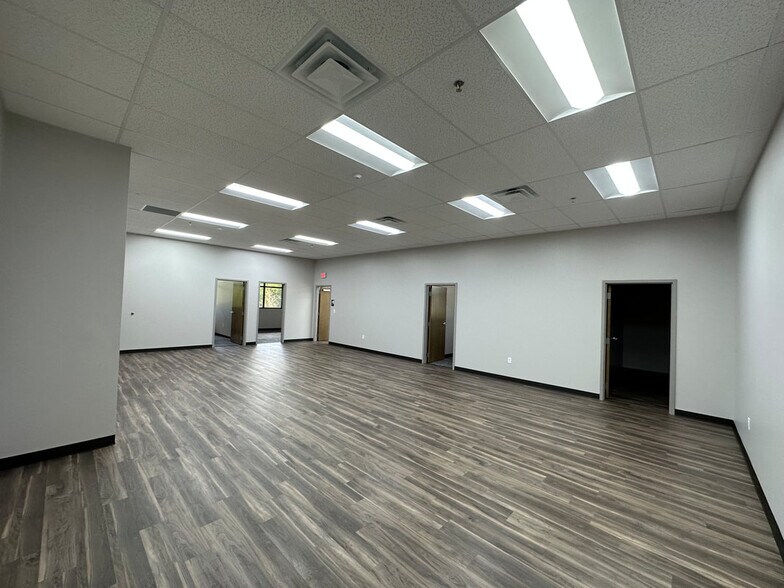 8215 Westside Industrial, Jacksonville, FL à louer - Photo du bâtiment - Image 2 de 12