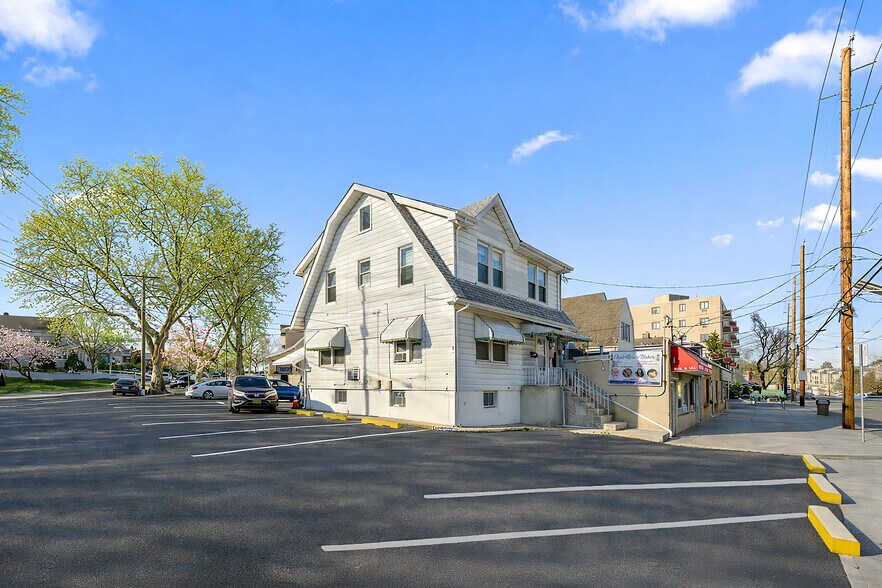 851-853 Main St, Hackensack, NJ à louer - Photo du bâtiment - Image 1 de 18