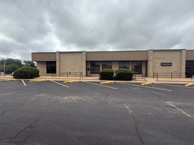Plus de détails pour 1214 N Highway 81, Duncan, OK - Bureau/Médical à louer