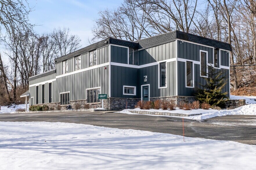 140 W Main St, Clinton Township, NJ à vendre - Photo du bâtiment - Image 3 de 52