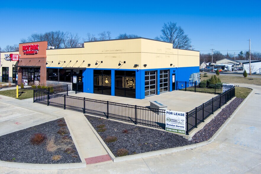 630 W Highway 50, O'Fallon, IL à louer - Photo du bâtiment - Image 2 de 9