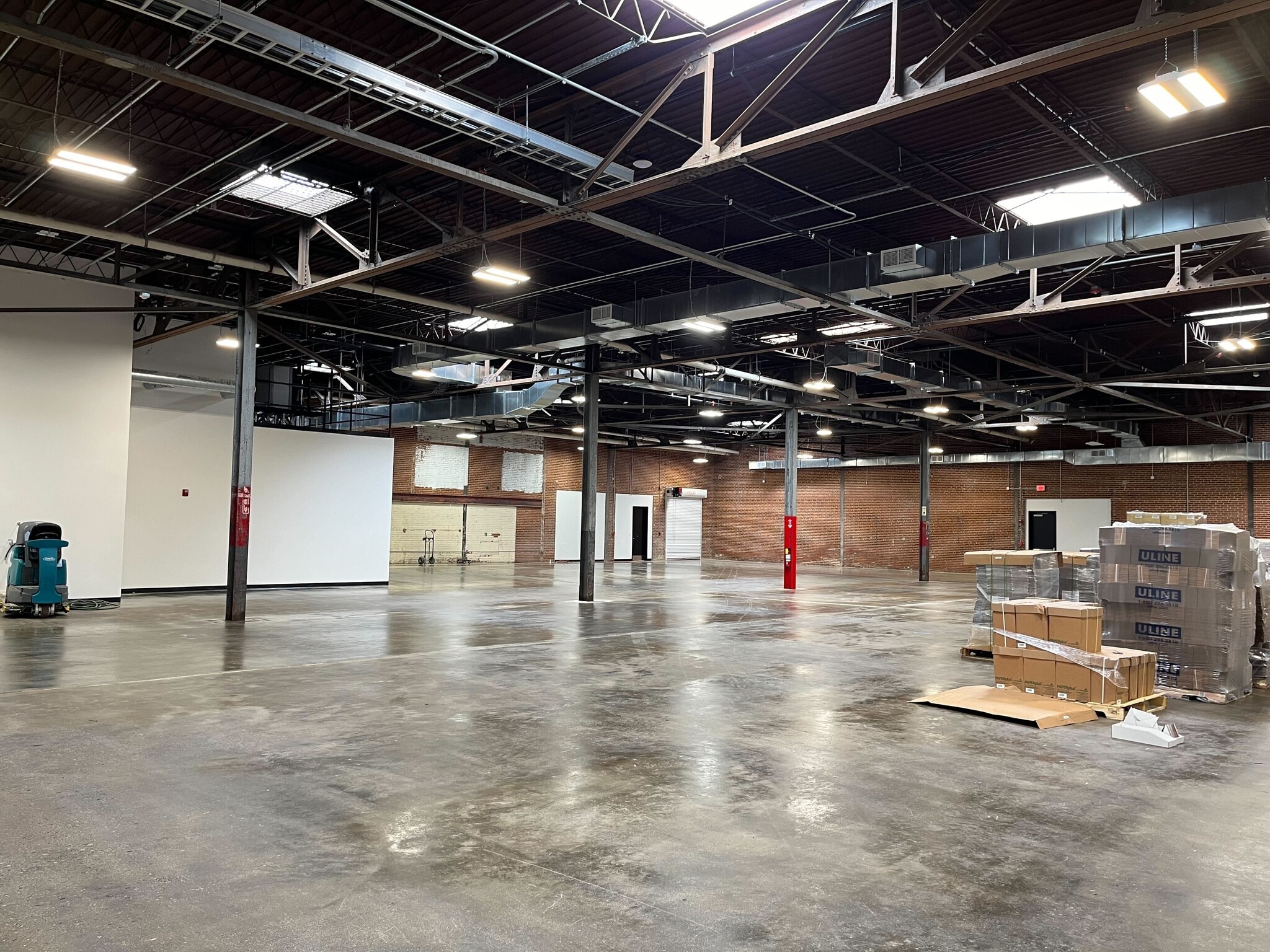 812 E 12th St, Chattanooga, TN for lease Interior Photo- Image 1 of 2