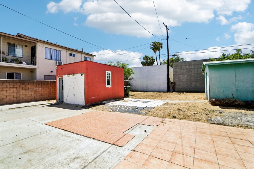 7315 Woodley Ave, Van Nuys, CA for sale - Building Photo - Image 3 of 22