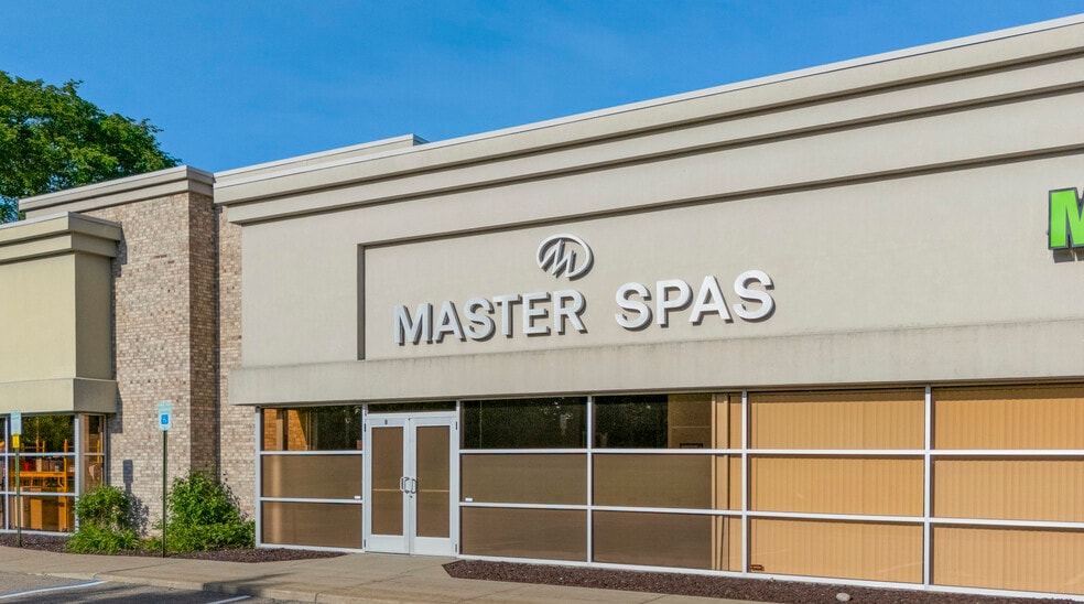 4520 Linden Creek Pky, Flint, MI for lease - Building Photo - Image 3 of 7