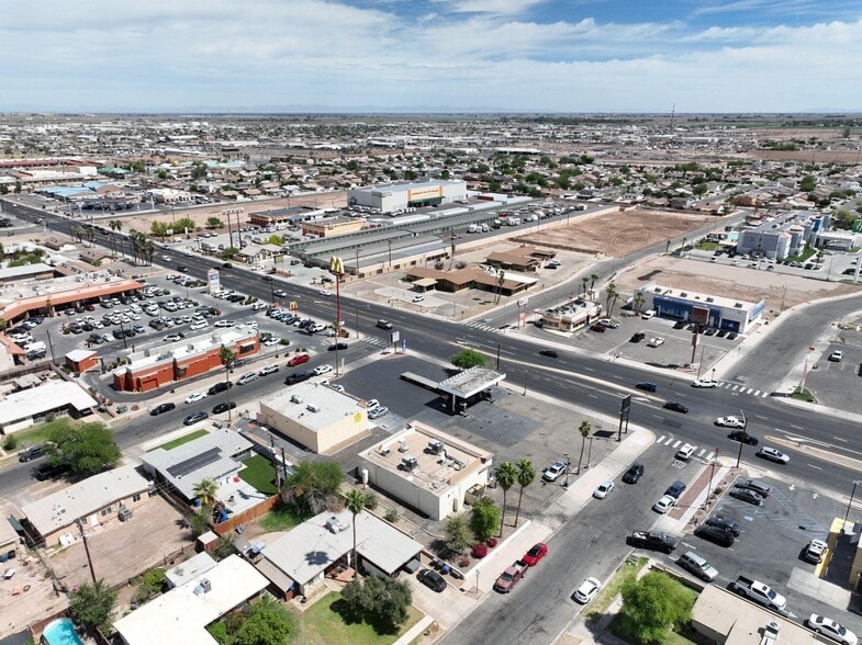 2040 S 4th St, El Centro, CA for sale - Building Photo - Image 2 of 3