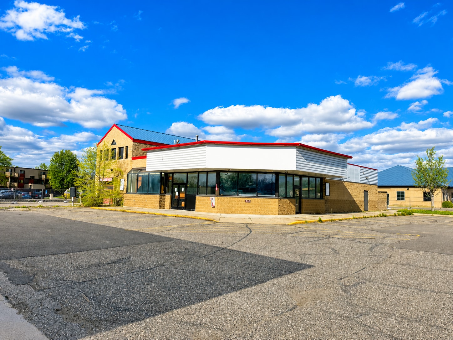 1435 Division St, Waite Park, MN for lease Building Photo- Image 1 of 3