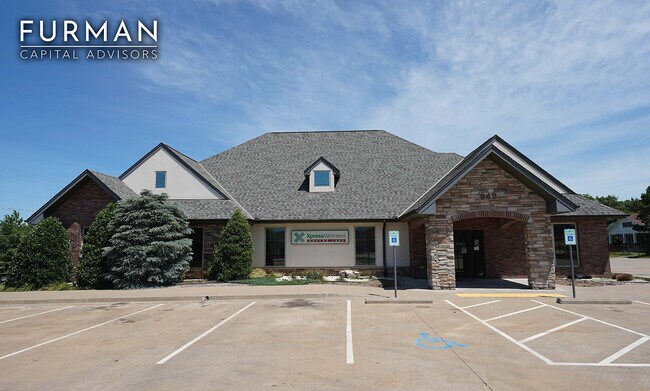 Plus de détails pour 949 E Taft Ave, Sapulpa, OK - Bureau à vendre