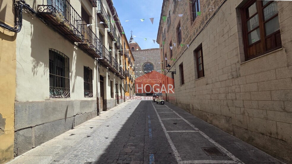 Immeuble residentiel dans Ávila, Ávila à vendre - Photo du bâtiment - Image 3 de 7