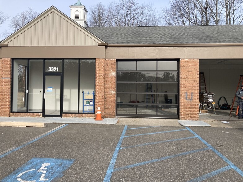 3321 State Route 33, Neptune, NJ for lease - Building Photo - Image 2 of 15