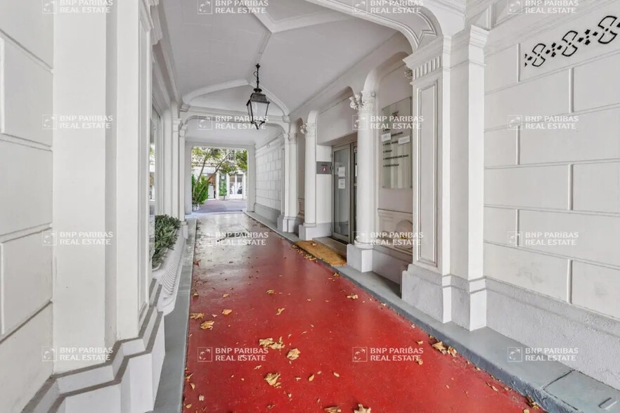 51 Rue Ampère, Paris à louer - Photo du bâtiment - Image 2 de 22