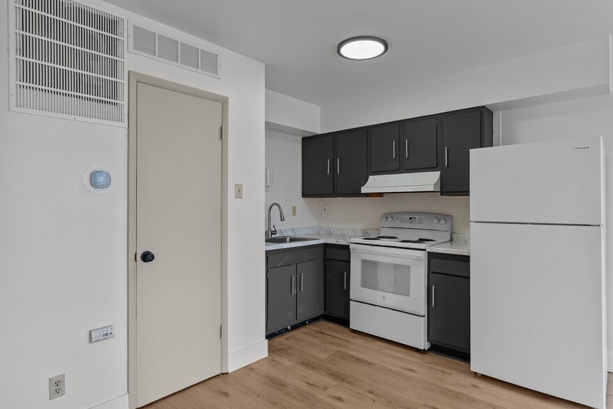 3725-3741 Morganford Rd, Saint Louis, MO à vendre - Photo du bâtiment - Image 3 de 24