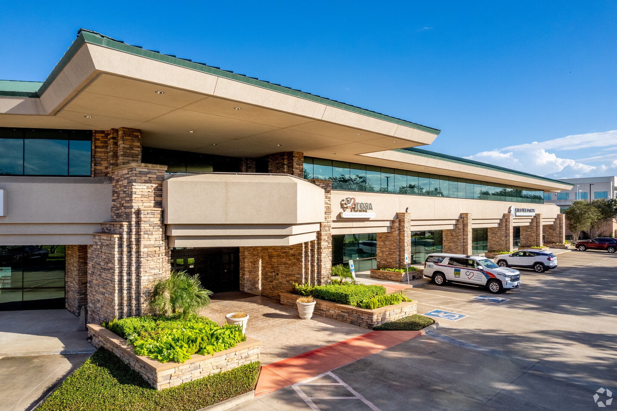 1400 N Mccoll Rd, McAllen, TX for lease Primary Photo- Image 1 of 81