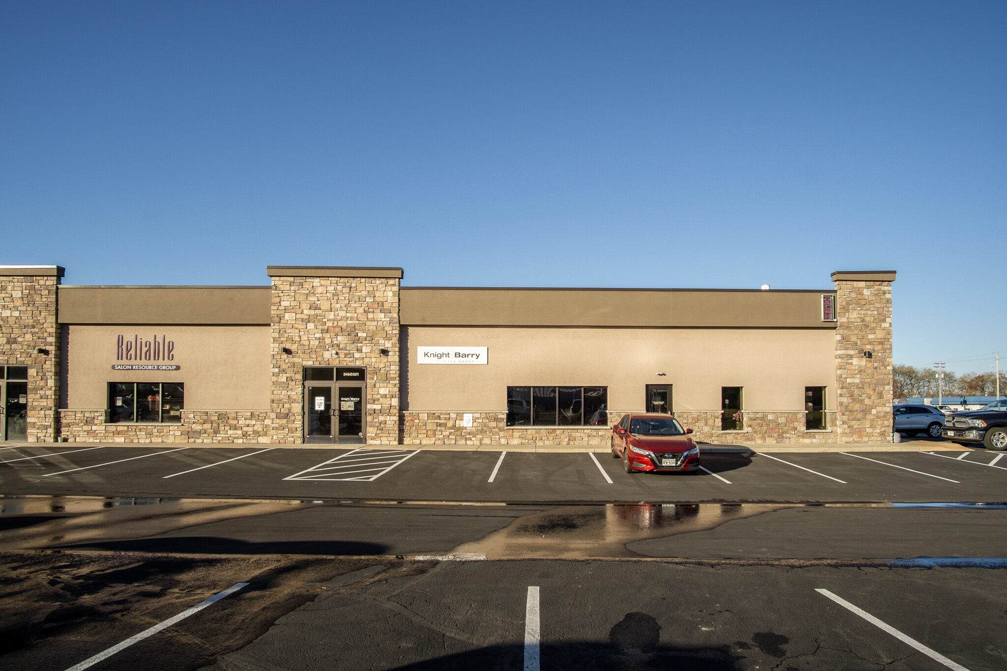 3460 Mall Dr, Eau Claire, WI for sale Building Photo- Image 1 of 1