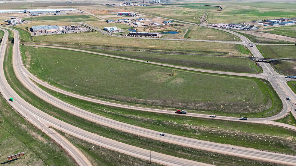 Trans Canada Highway, Medicine Hat, AB à vendre - Aérien - Image 2 de 4