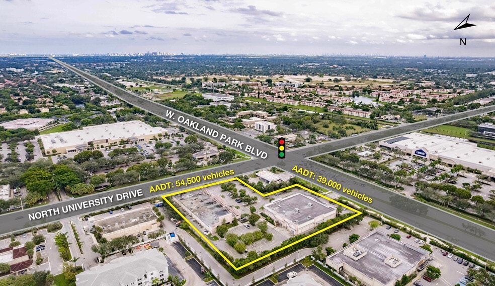 8053 W Oakland Park Blvd, Sunrise, FL à vendre - Photo du bâtiment - Image 2 de 20