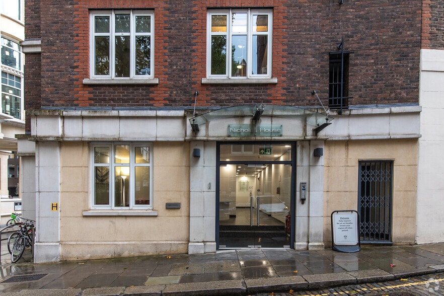 3 Laurence Pountney Hl, Londres à louer - Photo du bâtiment - Image 3 de 5