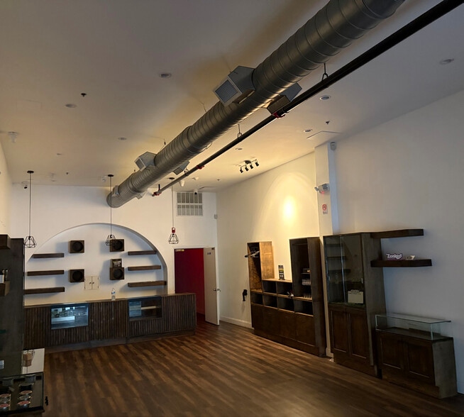 367 Central Ave, Jersey City, NJ for lease - Building Photo - Image 2 of 5