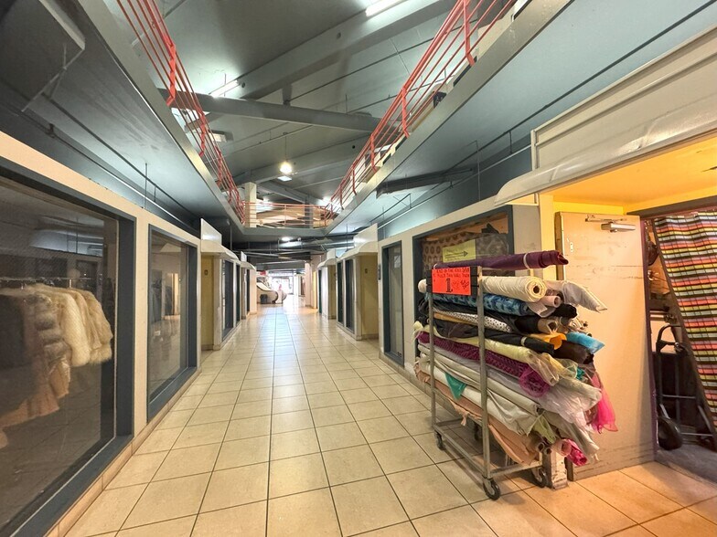 305 E 9th St, Los Angeles, CA for lease - Building Photo - Image 3 of 7