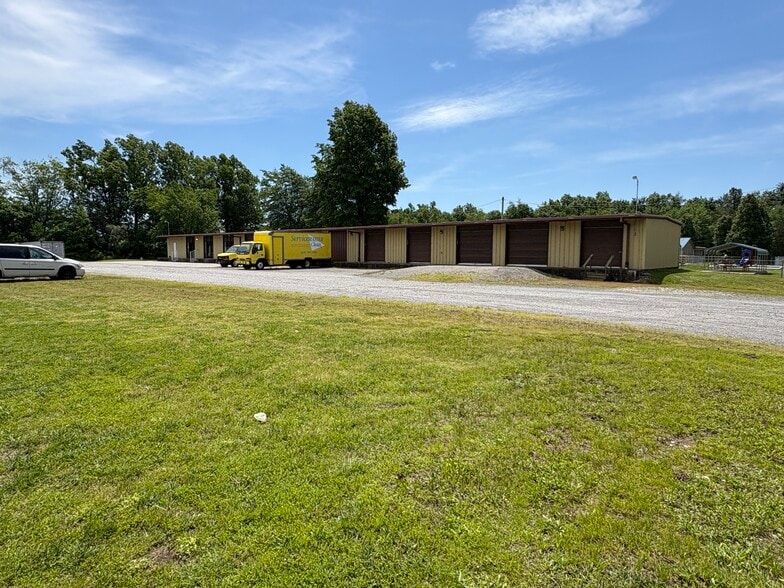 9966 Samuel Rd, Carterville, IL à vendre - Photo du bâtiment - Image 2 de 19