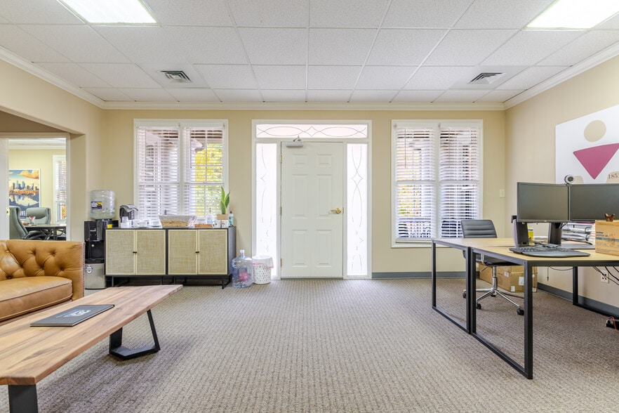 9351 Founders St, Fort Mill, SC for lease - Interior Photo - Image 2 of 8