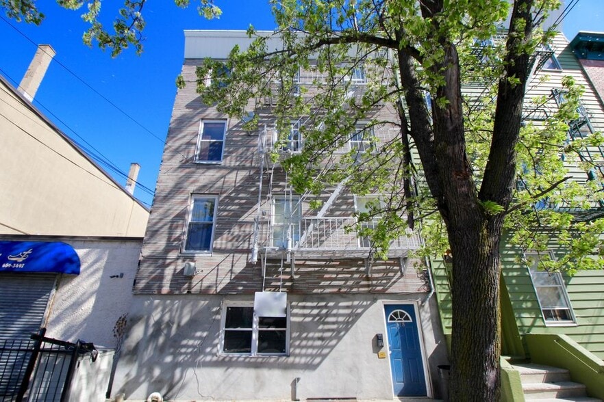 318 5th St, Jersey City, NJ for sale - Building Photo - Image 1 of 36