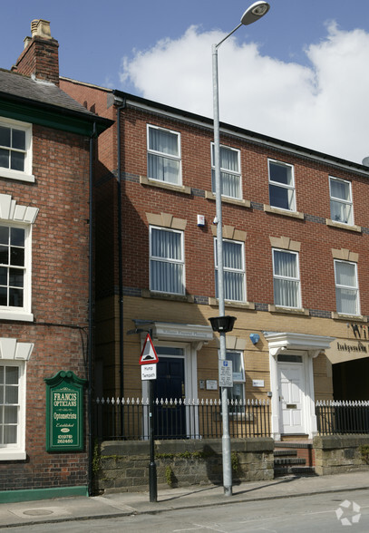 30-32 Chester St, Wrexham à louer - Photo du bâtiment - Image 3 de 4