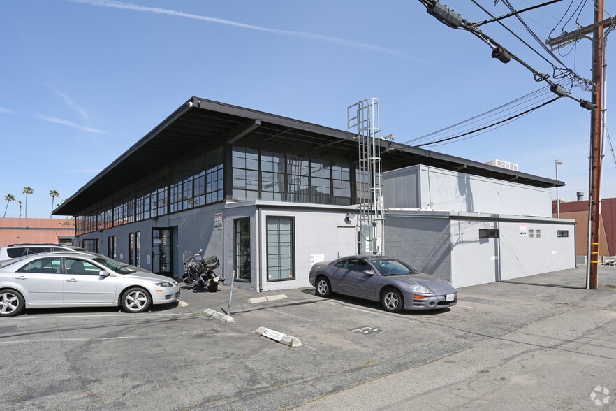 1560 12th St, Santa Monica, CA for sale - Building Photo - Image 3 of 23