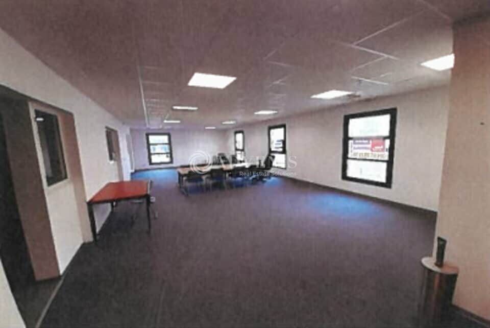 Office in Nîmes for lease Interior Photo- Image 1 of 4