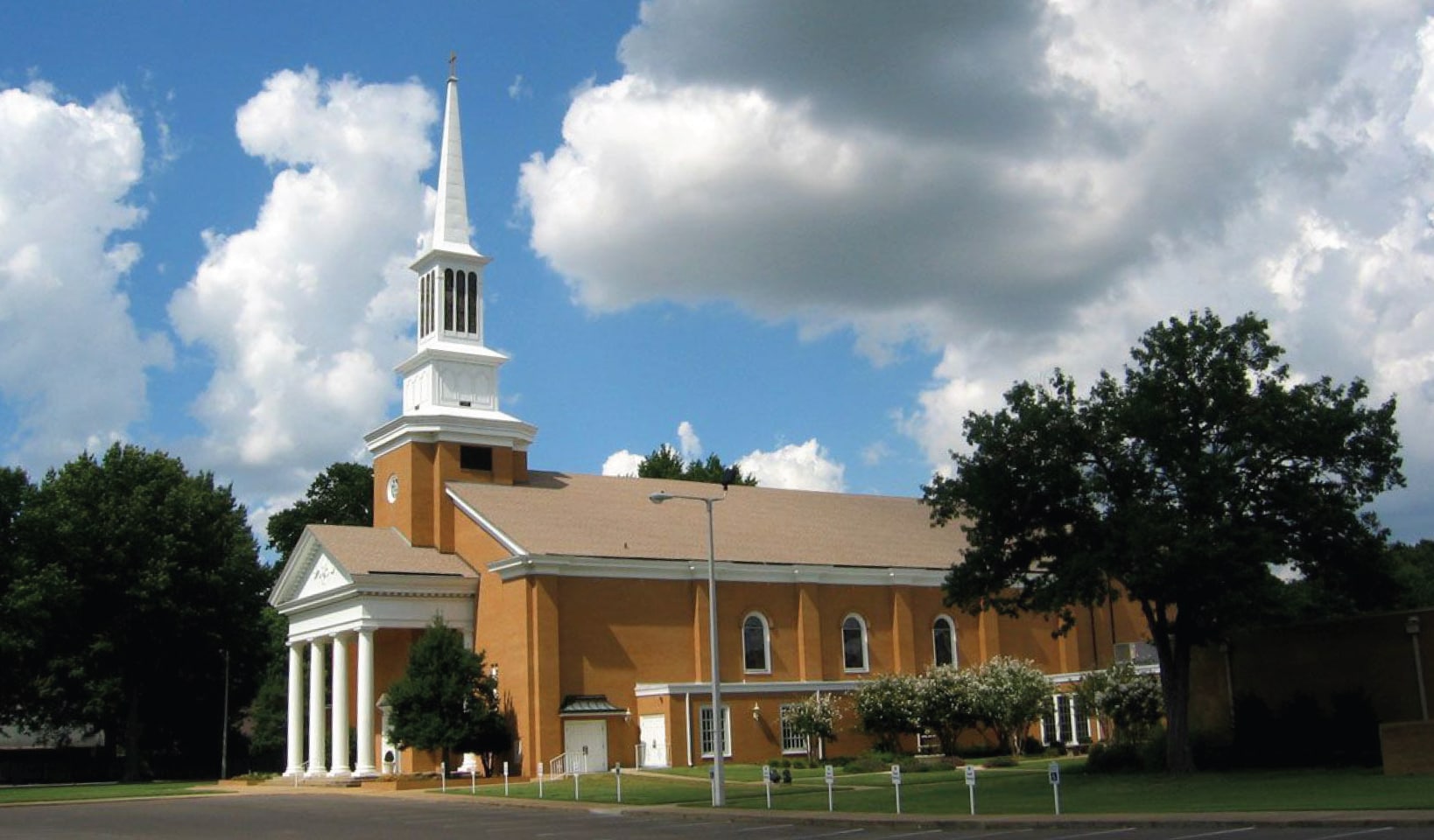 2500 Ridgeway Rd, Memphis, TN à vendre Photo du bâtiment- Image 1 de 7