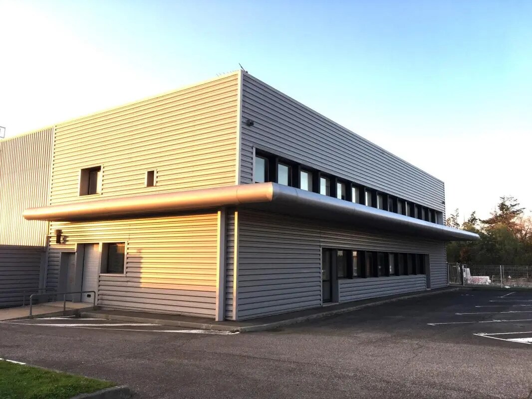 Flex in Toulouse for lease Building Photo- Image 1 of 9
