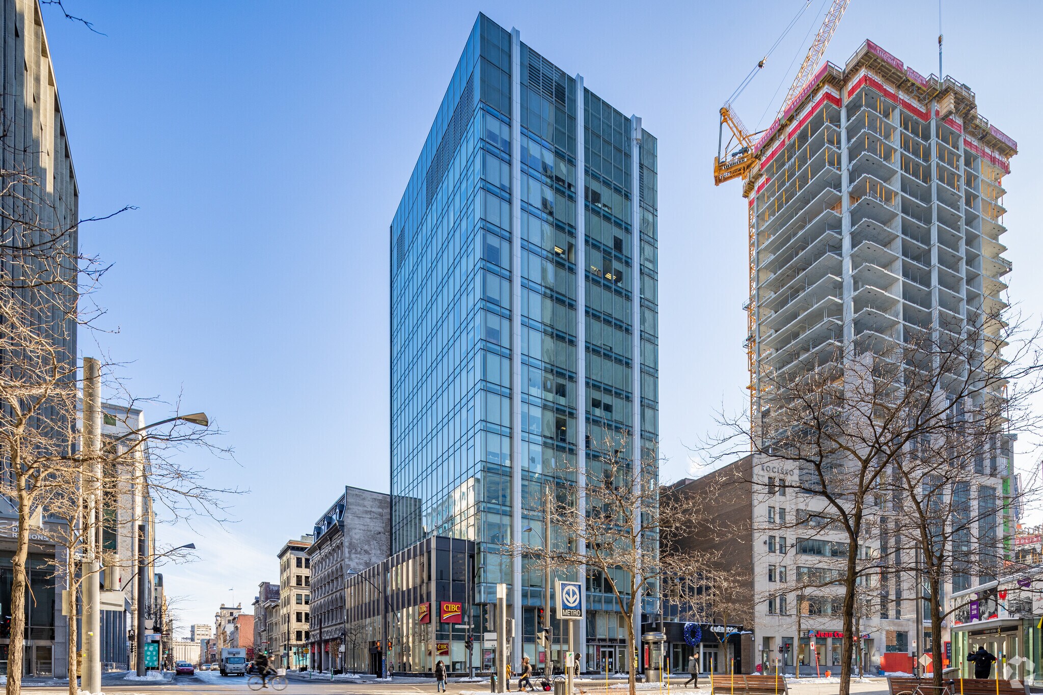 635 Rue Notre-Dame O, Montréal, QC à vendre Photo du bâtiment- Image 1 de 1