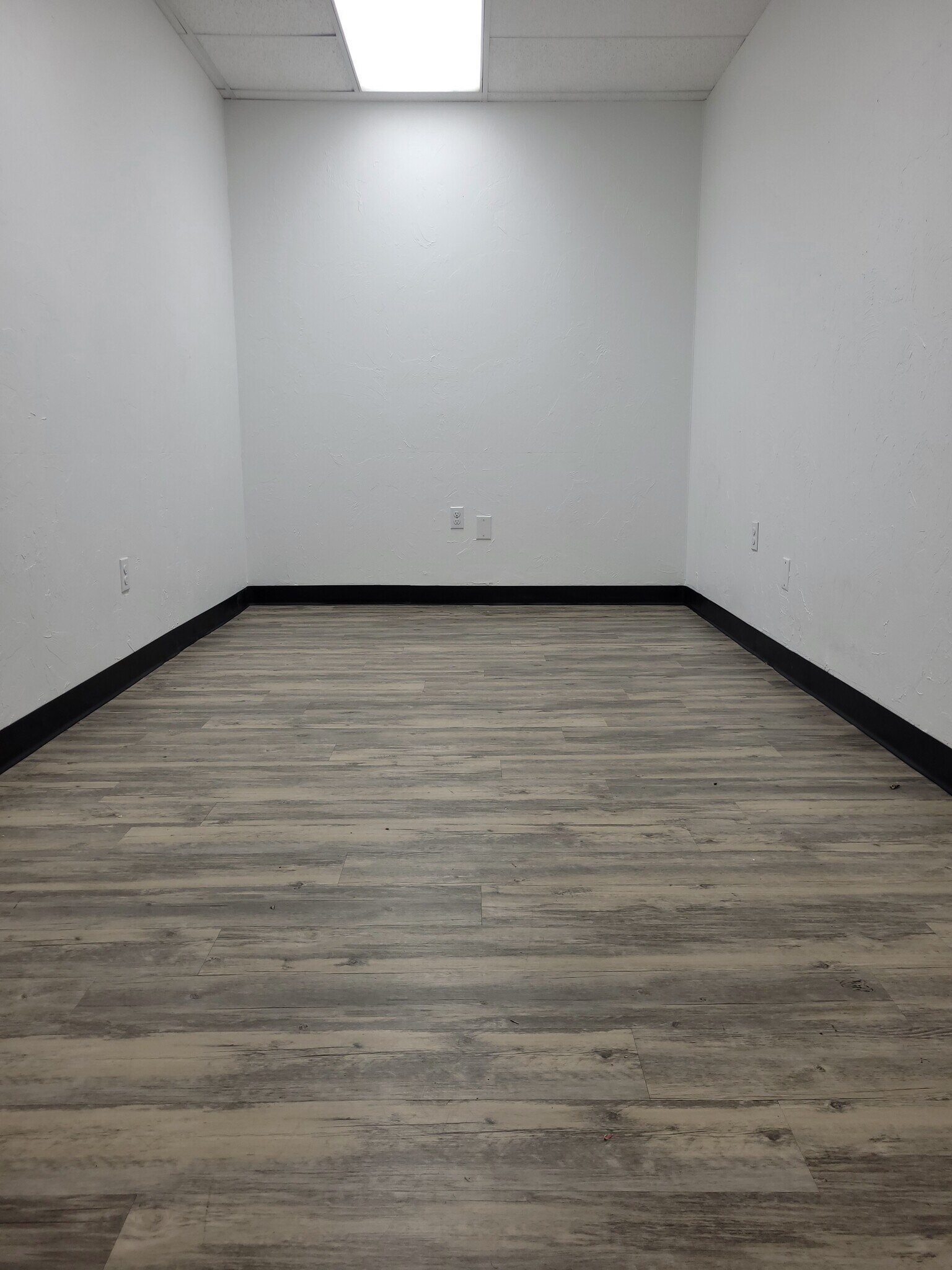 5350 S Western Ave, Oklahoma City, OK for lease Interior Photo- Image 1 of 4