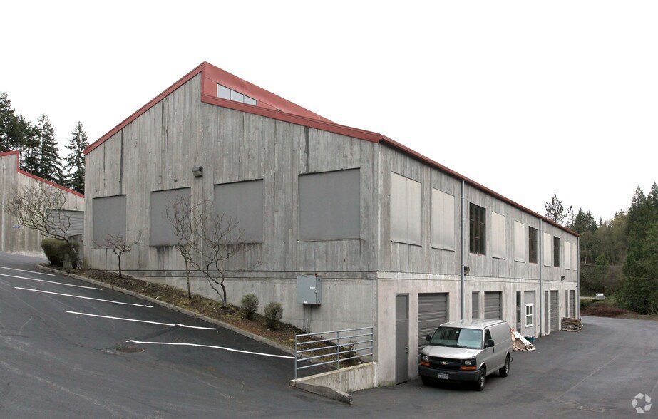 10421 Burnham Dr NW, Gig Harbor, WA à louer - Photo du bâtiment - Image 2 de 2