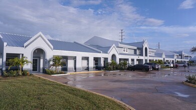 333 17th St, Vero Beach, FL for lease Building Photo- Image 2 of 10