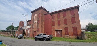 411 N River St, Wilkes Barre PA - Warehouse