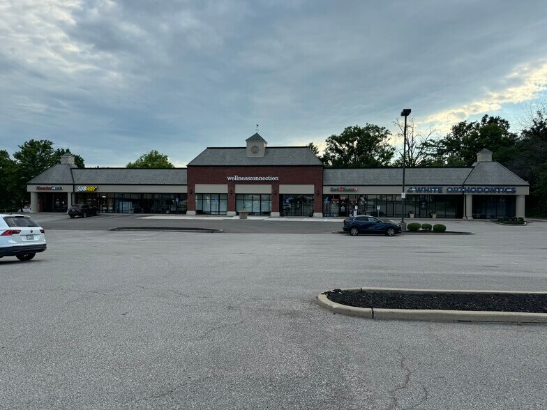 101-129 O'Fallon Commons, O'Fallon, MO for lease - Building Photo - Image 2 of 18