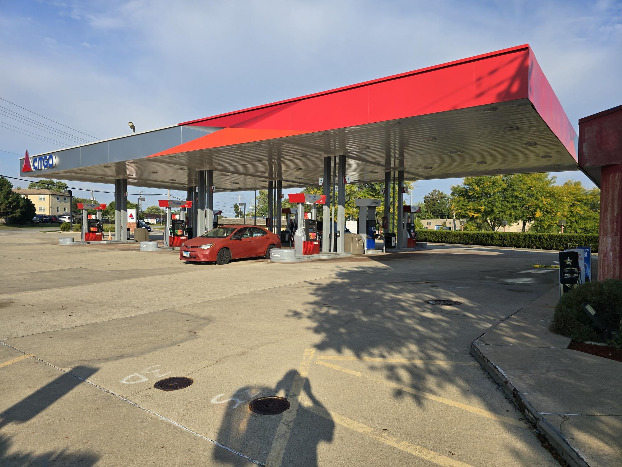 7401 Jensen Blvd, Hanover Park, IL for sale Primary Photo- Image 1 of 25