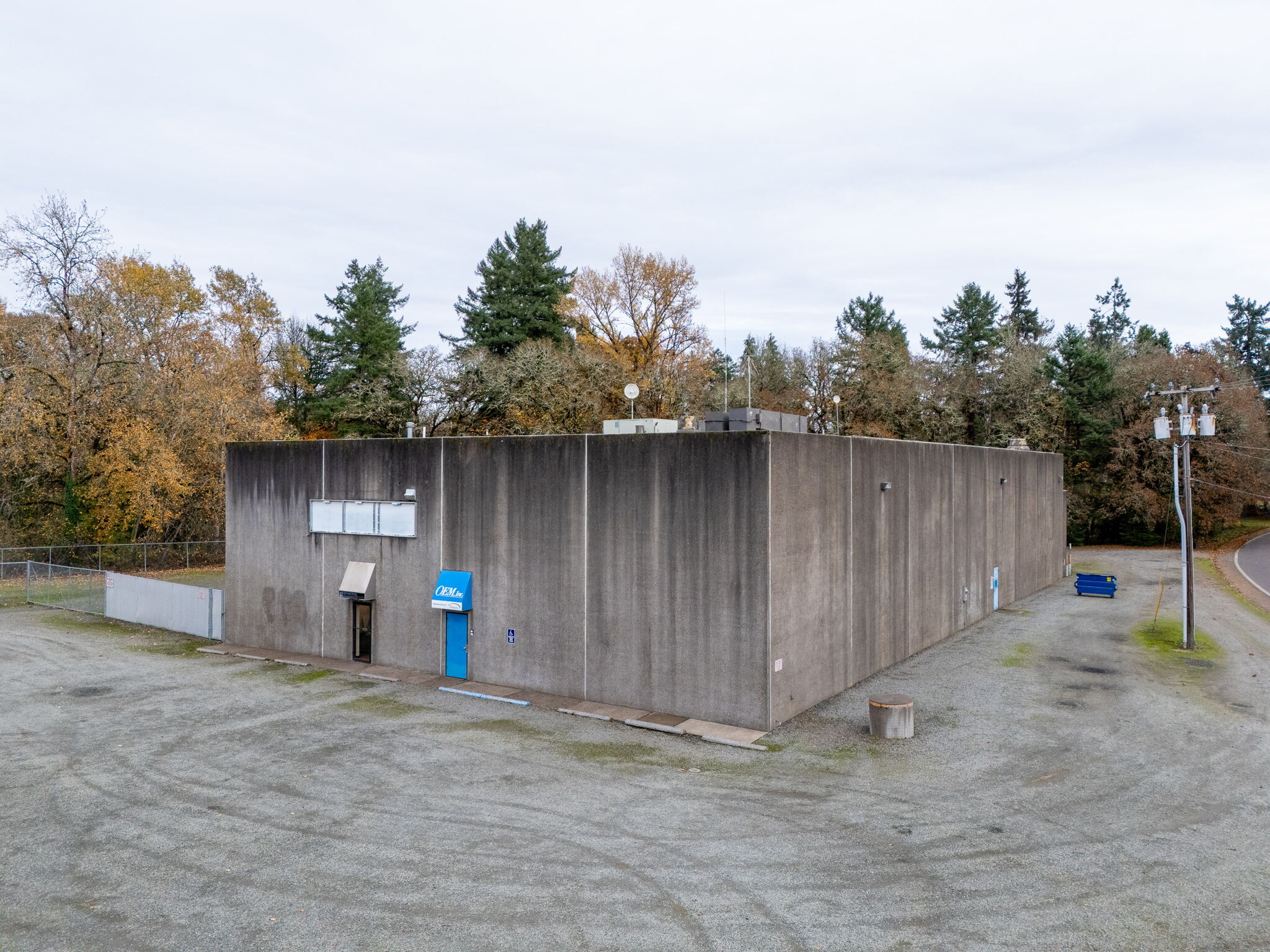 1555-1557 SE Crystal Lake Dr, Corvallis, OR for lease Building Photo- Image 1 of 99