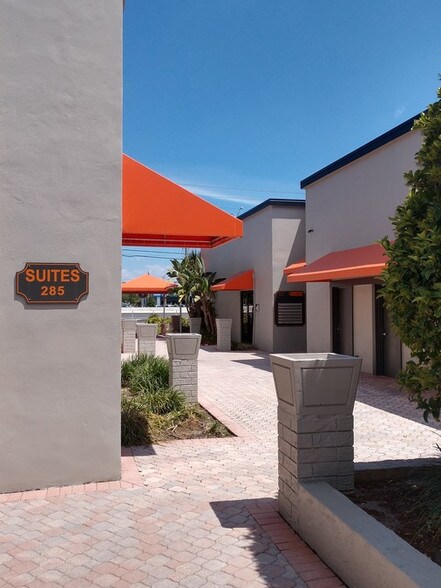 25400 US Hwy 19 N, Clearwater, FL à louer - Photo du bâtiment - Image 3 de 6