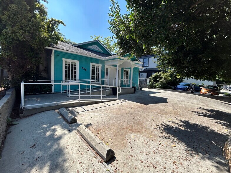 428 N Larchmont Blvd, Los Angeles, CA à louer - Photo du bâtiment - Image 2 de 4