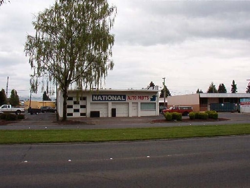 532 Oregon Way, Longview, WA for lease - Primary Photo - Image 2 of 14