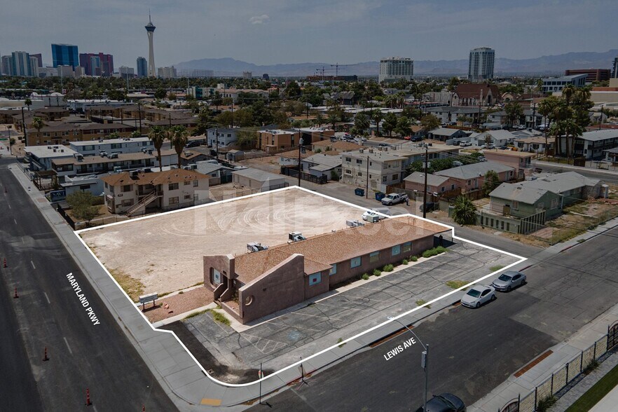 400 S Maryland Pky, Las Vegas, NV à vendre - Aérien - Image 3 de 8