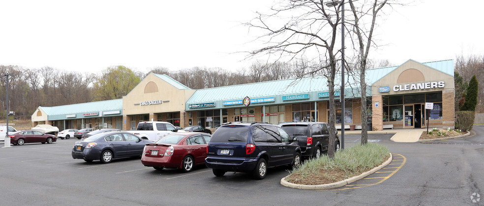 1633 Us-202, Pomona, NY à louer - Photo du bâtiment - Image 1 de 21