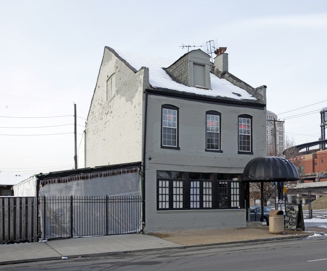 More details for 701 S Broadway, Saint Louis, MO - Retail for Sale