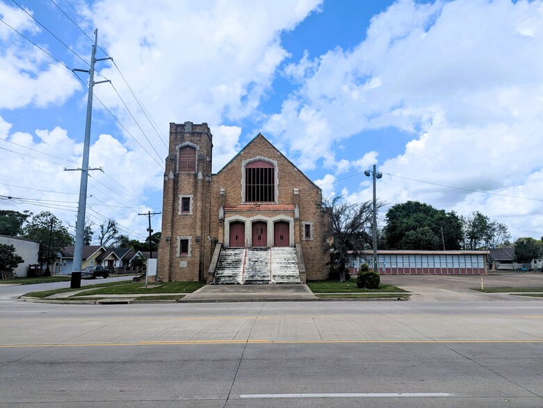1180 Washington Blvd, Beaumont, TX à vendre - Photo du bâtiment - Image 3 de 38