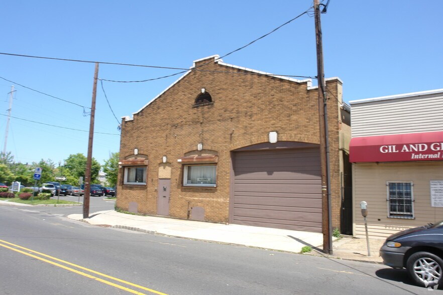 224 Market St, Perth Amboy, NJ à louer - Photo du bâtiment - Image 2 de 5